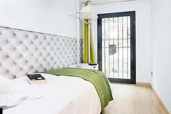 Feelathome Marquet * Barcelona