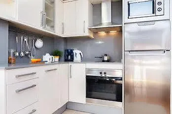 Feelathome Marquet Apartment Barcelona